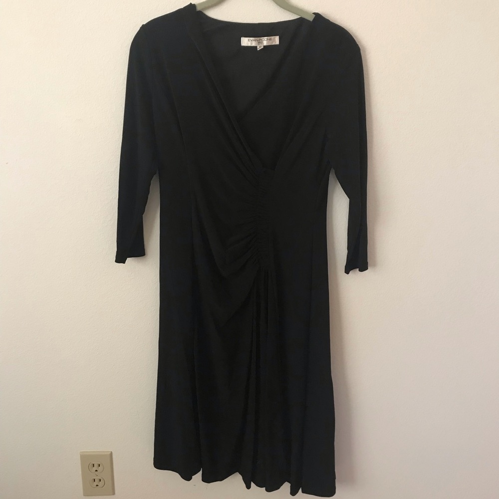 Evan Picone Black v neck dress size 6 petite